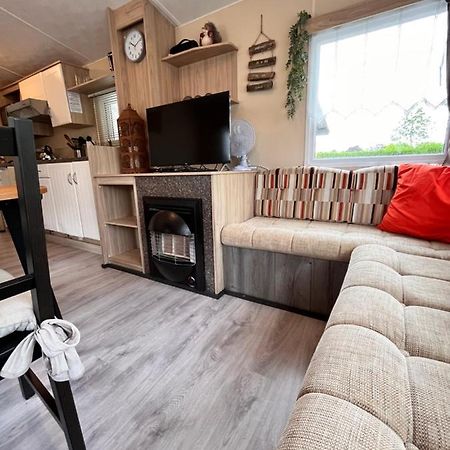 Le Pere Andre Hotton Hotell Exteriör bild